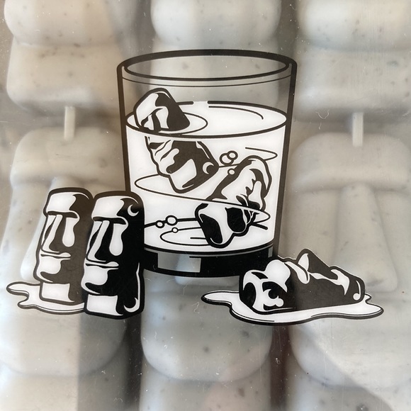 Easter Island Silicone Ice Tray - Picture 3 of 8